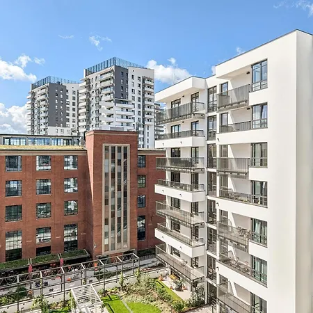 Popieluszki Modern With Parking By Renters Lejlighed Gdańsk