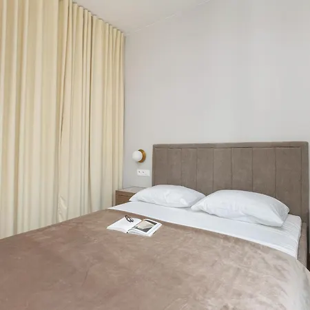 Popieluszki Modern With Parking By Renters Апартаменты *