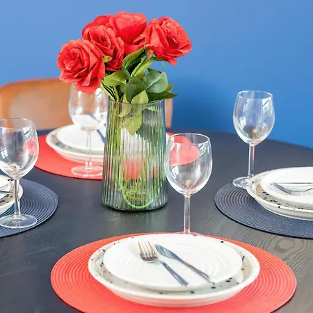 Stylowe Apartmenty Z Parkingiem Popieluszki W Gdansku By Renters Apartamento
