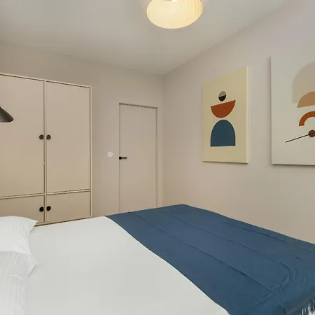 Popieluszki Modern With Parking By Renters Apartamento Gdansk