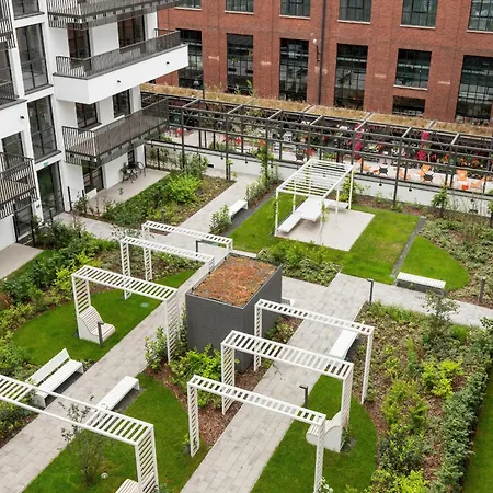 Popieluszki Modern With Parking By Renters Apartamento Gdansk