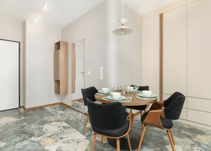 Popiełuszki Modern With Parking By Renters Apartament Gdańsk