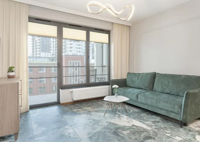 Popiełuszki Modern With Parking By Renters Apartament Gdańsk