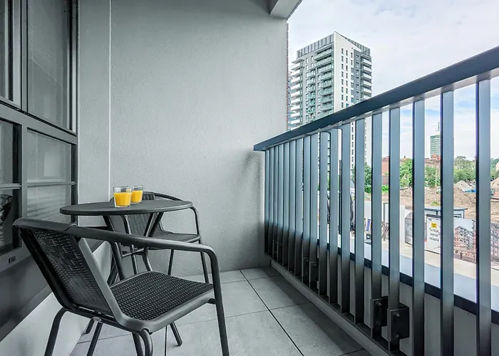 Popiełuszki Modern With Parking By Renters Apartament