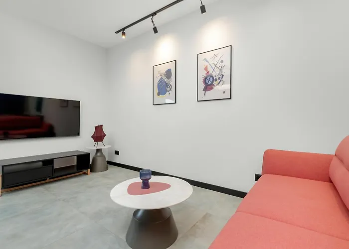 Popiełuszki Modern With Parking By Renters Apartament Gdańsk