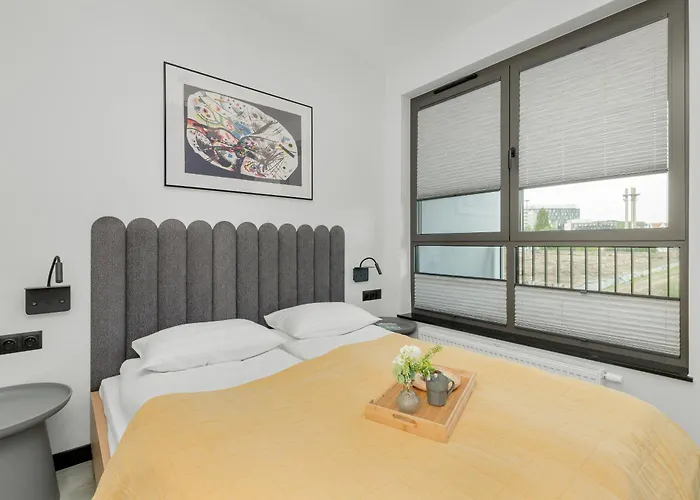 Popiełuszki Modern With Parking By Renters Apartament *