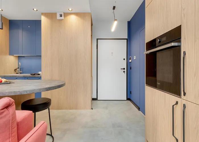 Popiełuszki Modern With Parking By Renters Apartament *