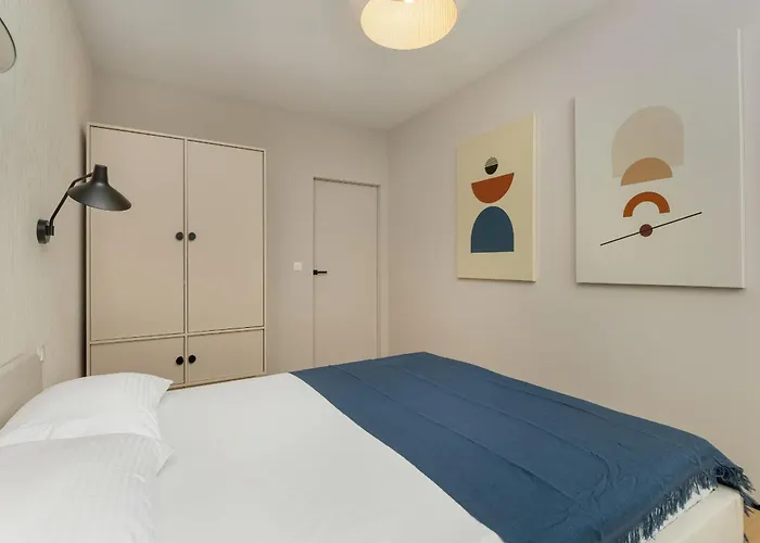 Popiełuszki Modern With Parking By Renters Apartament Gdańsk