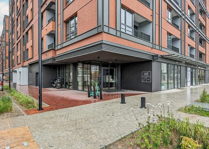 Popiełuszki Modern With Parking By Renters Apartament