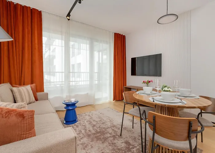 Popiełuszki Modern With Parking By Renters Apartament Gdańsk